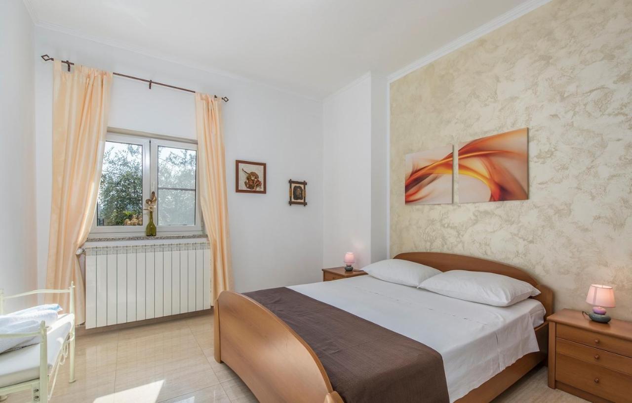 Apartment Complex Orzan Lovrecica Экстерьер фото