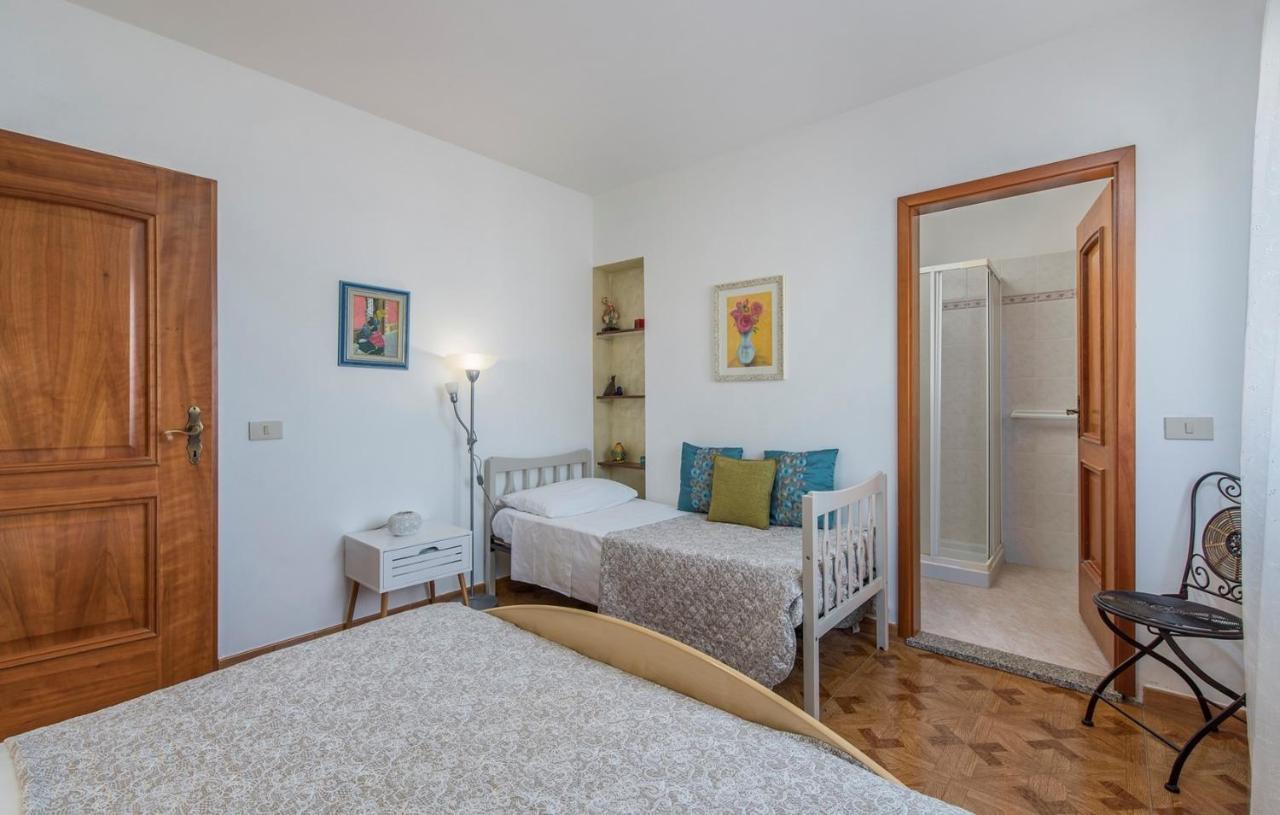Apartment Complex Orzan Lovrecica Экстерьер фото