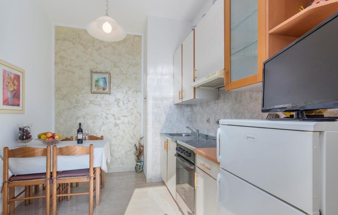 Apartment Complex Orzan Lovrecica Экстерьер фото