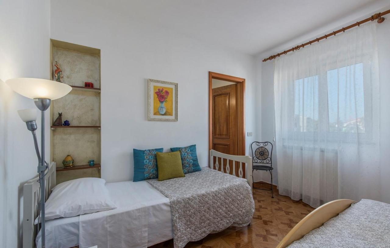 Apartment Complex Orzan Lovrecica Экстерьер фото