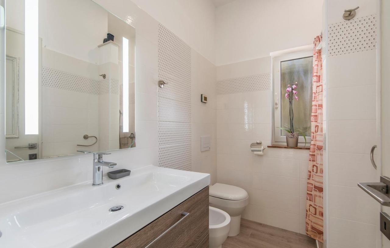Apartment Complex Orzan Lovrecica Экстерьер фото