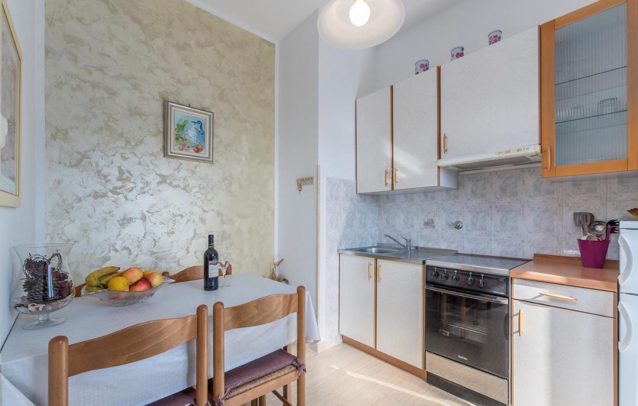 Apartment Complex Orzan Lovrecica Экстерьер фото